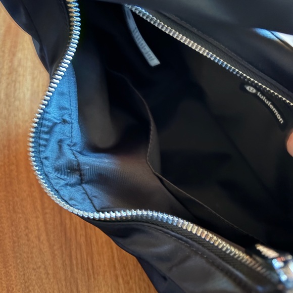 lulu🍋 shoulder bag - Picture 4 of 6